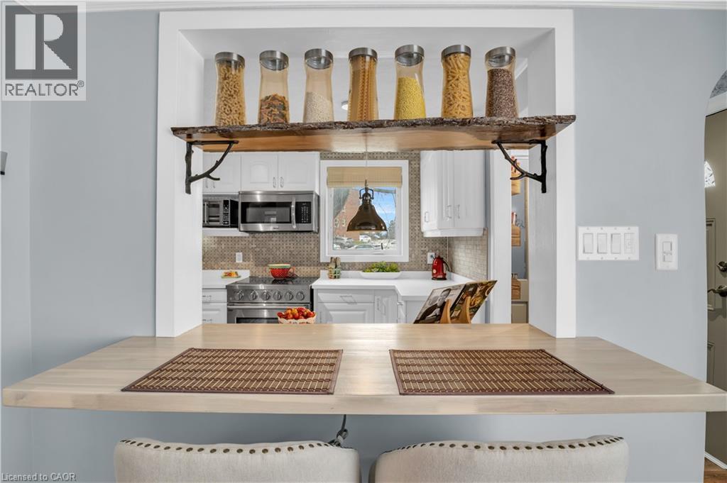 296 WEBER Street E thumbnail 8