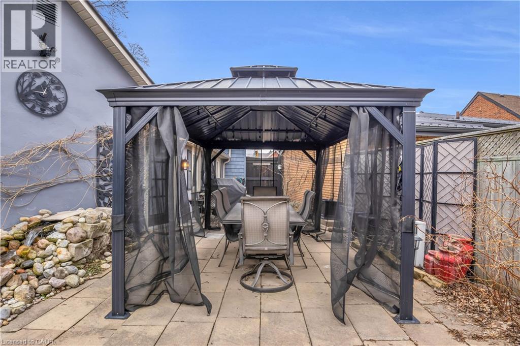 296 WEBER Street E thumbnail 35