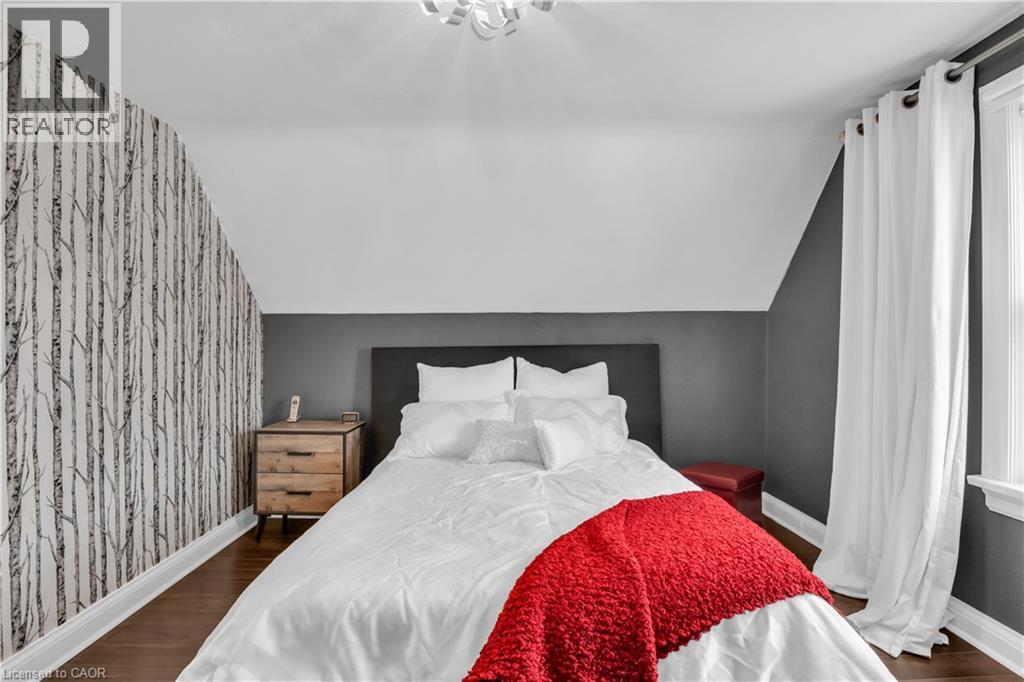 296 WEBER Street E thumbnail 24