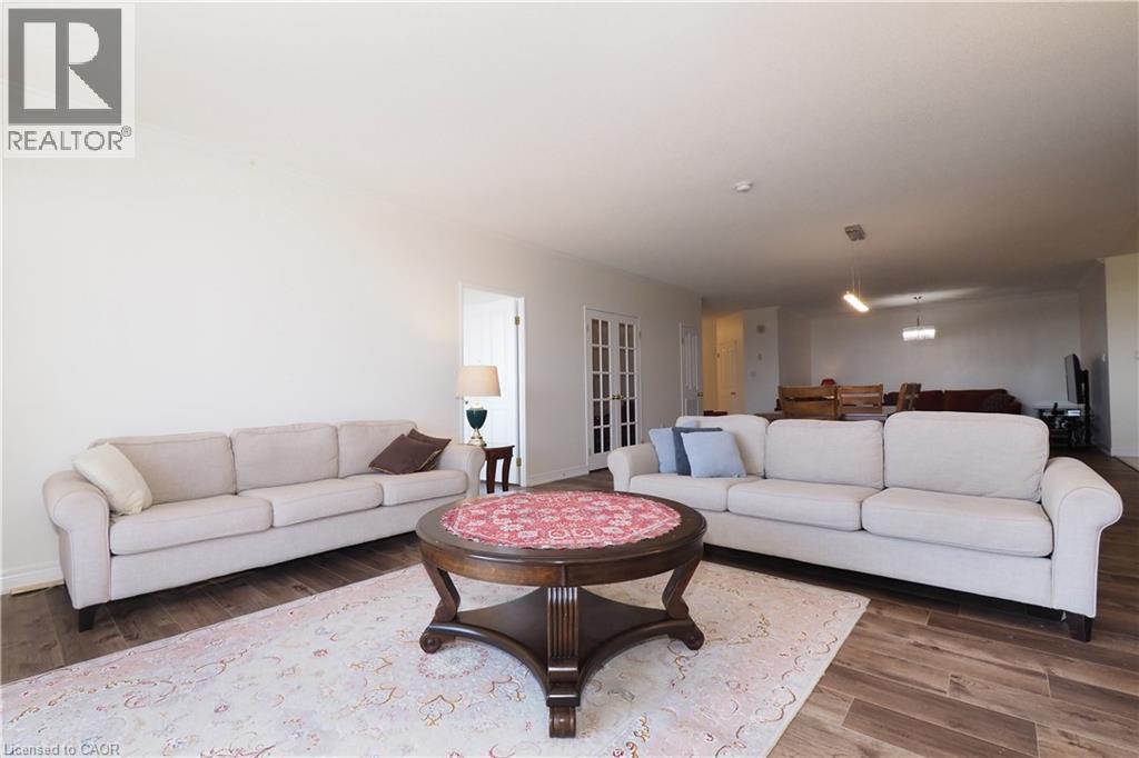 255 KEATS Way Unit# 701 thumbnail 18