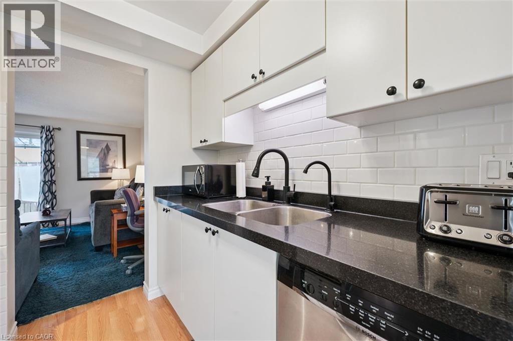 465 WOOLWICH Street Unit# 1 thumbnail 13