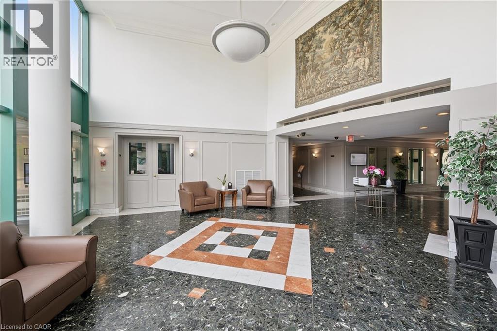 55 BLUE SPRINGS Drive Unit# 706 thumbnail 7