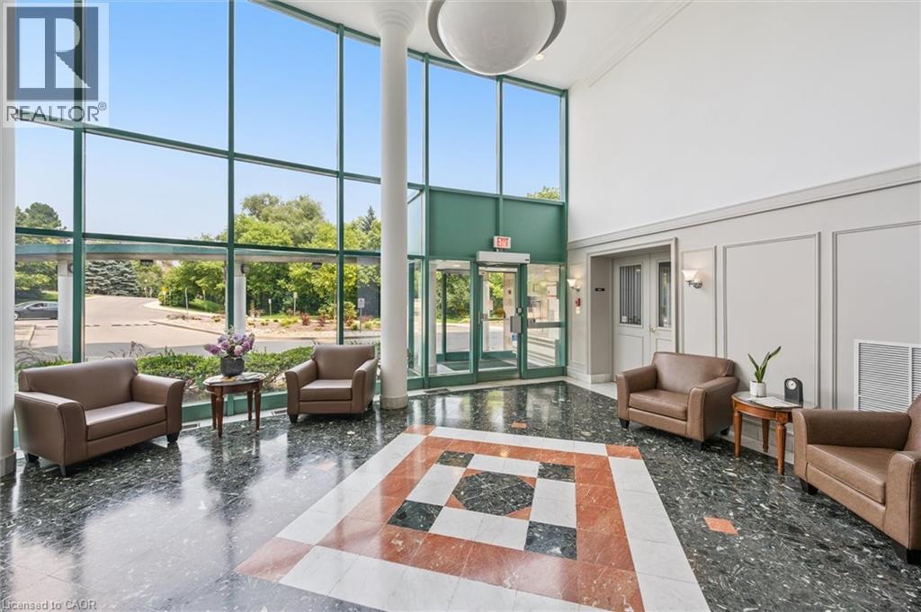 55 BLUE SPRINGS Drive Unit# 706 thumbnail 5