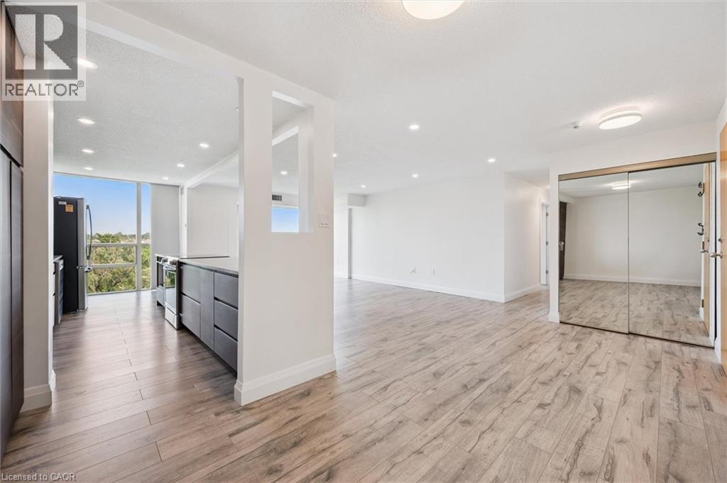 55 BLUE SPRINGS Drive Unit# 706 thumbnail 11