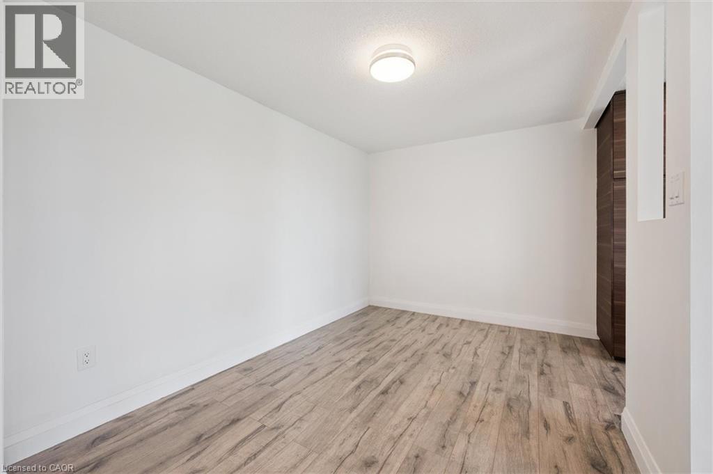 55 BLUE SPRINGS Drive Unit# 706 thumbnail 23