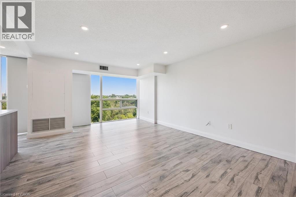 55 BLUE SPRINGS Drive Unit# 706 thumbnail 12