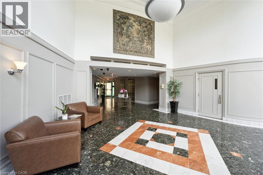 55 BLUE SPRINGS Drive Unit# 706 thumbnail 6