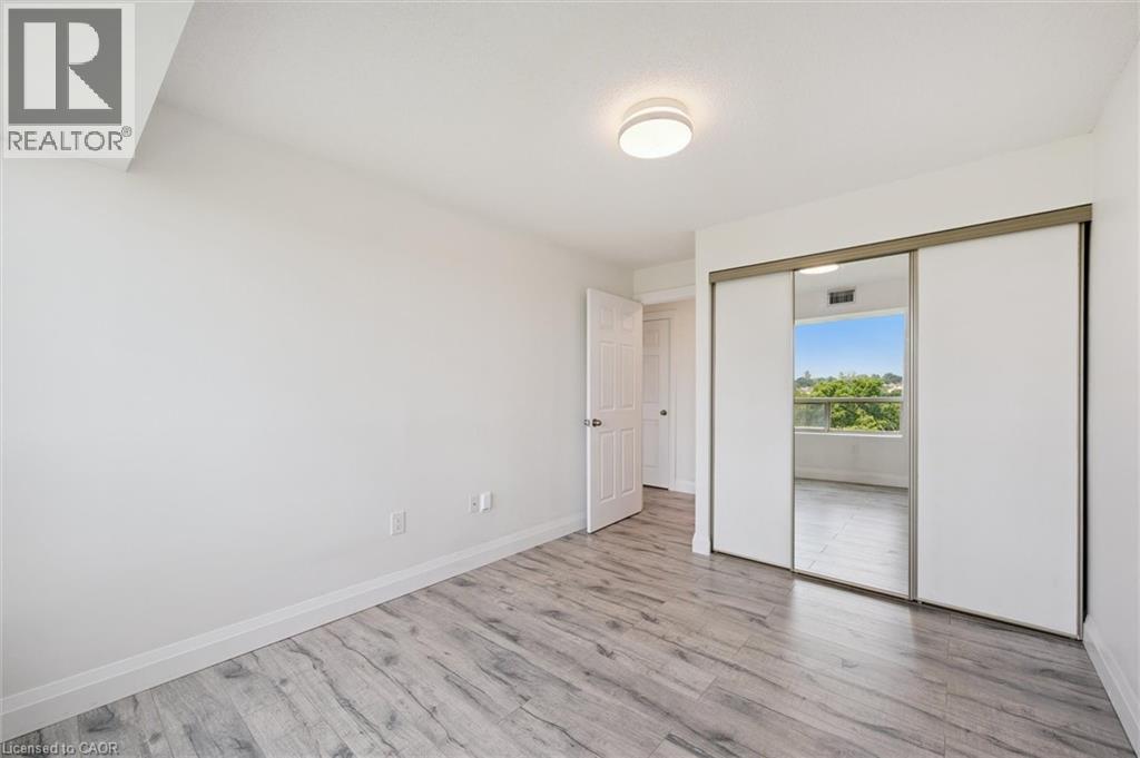 55 BLUE SPRINGS Drive Unit# 706 thumbnail 27