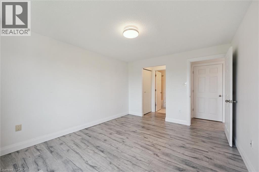 55 BLUE SPRINGS Drive Unit# 706 thumbnail 34