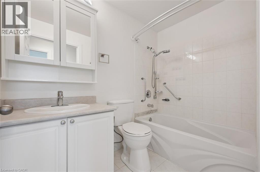 55 BLUE SPRINGS Drive Unit# 706 thumbnail 25