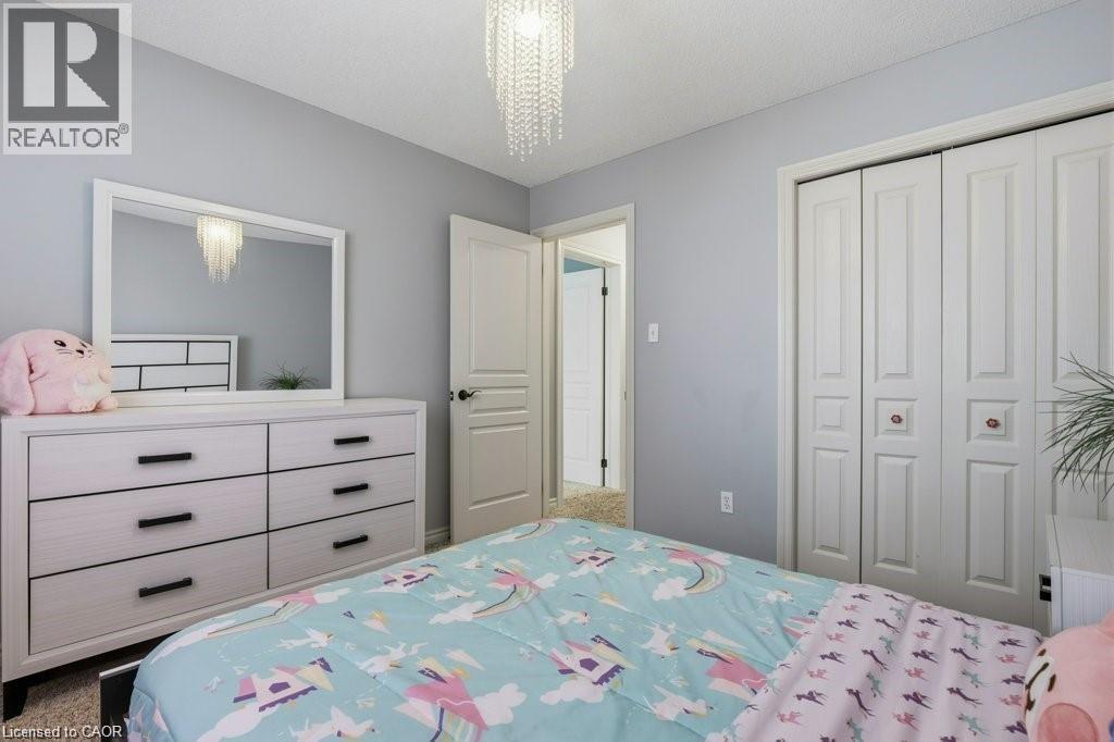 26 HELENA FEASBY Street thumbnail 17