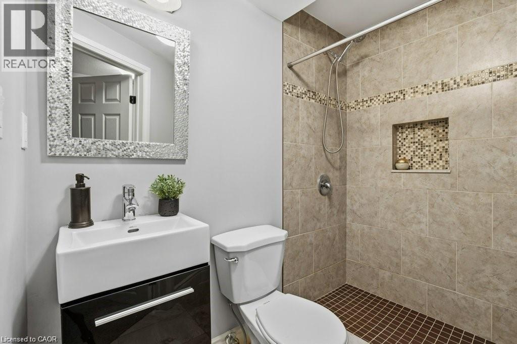 26 HELENA FEASBY Street thumbnail 30