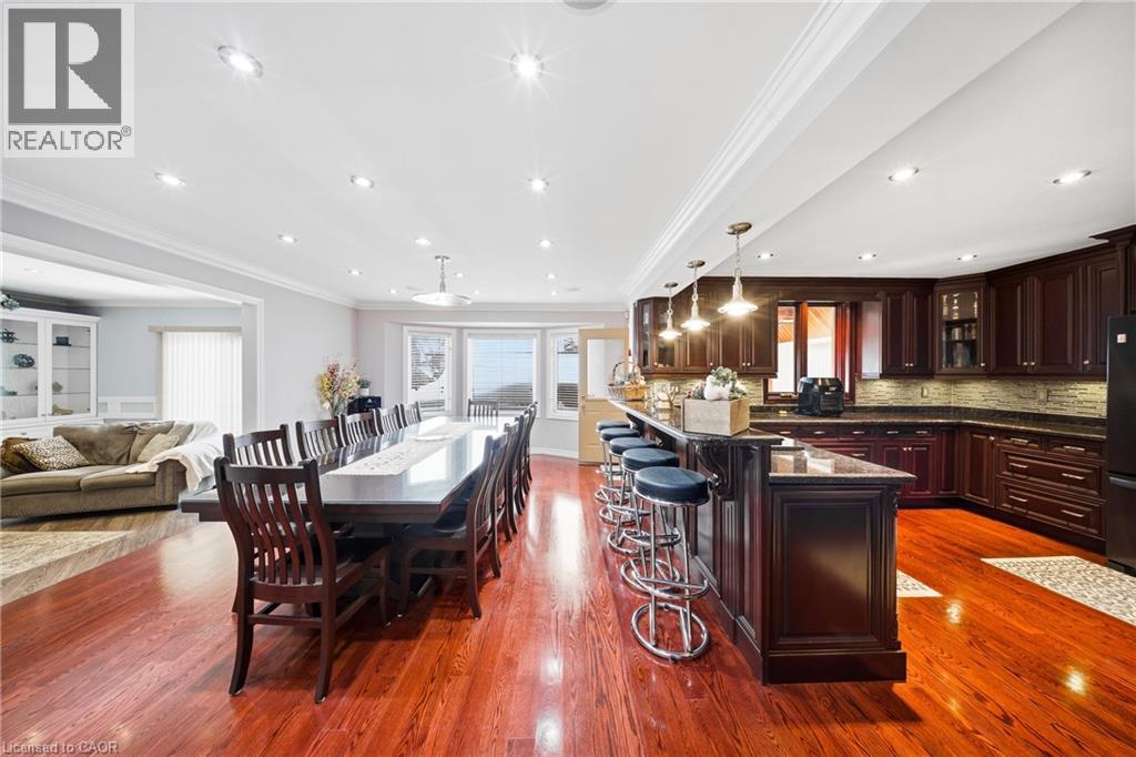 47 BURNT EMBER Court thumbnail 3