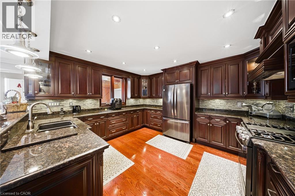 47 BURNT EMBER Court thumbnail 4