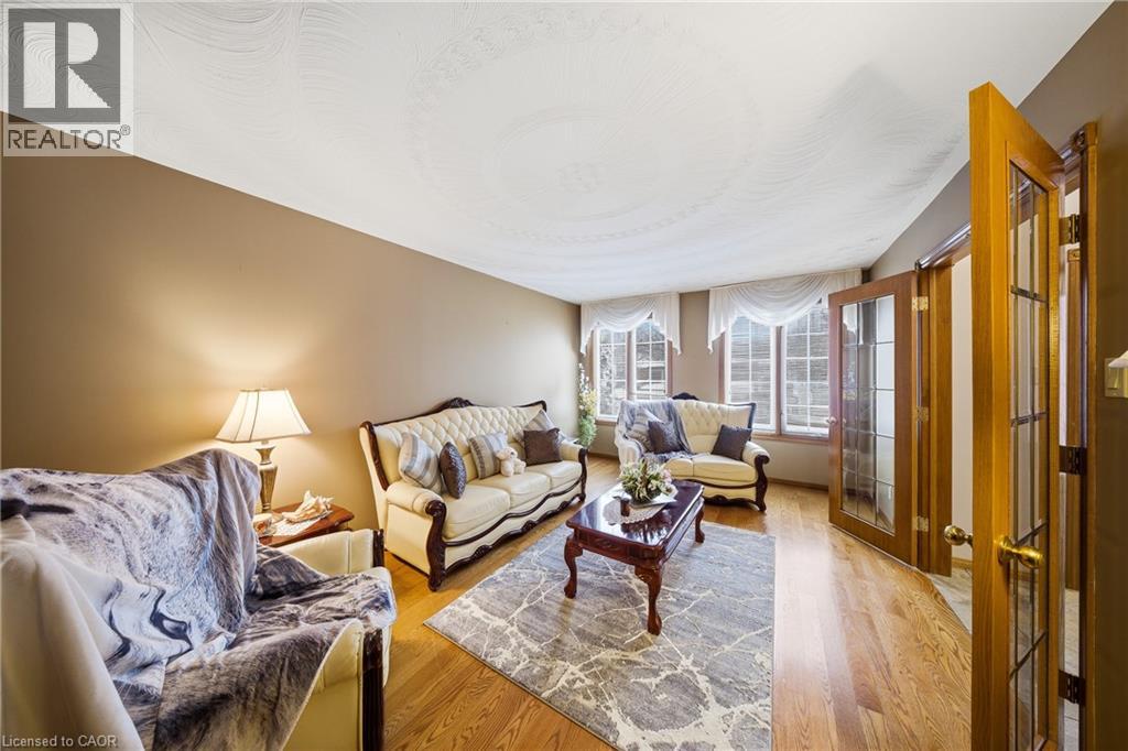 47 BURNT EMBER Court thumbnail 9