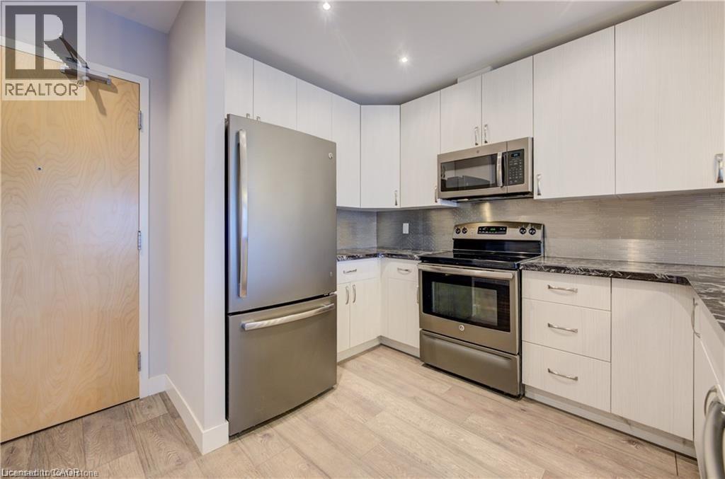 1 VICTORIA Street S Unit# 1513 thumbnail 10