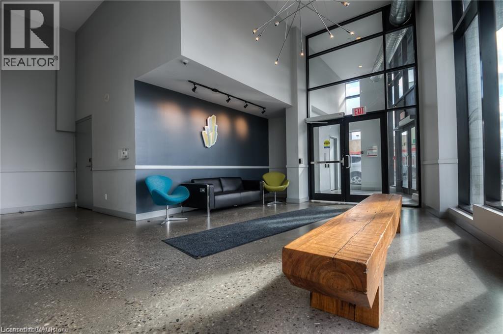 1 VICTORIA Street S Unit# 1513 thumbnail 7