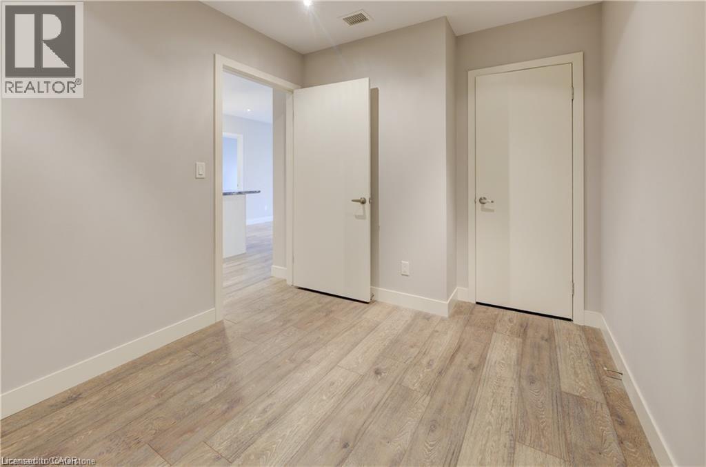 1 VICTORIA Street S Unit# 1513 thumbnail 24