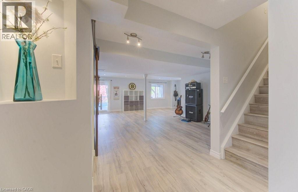 99 MAITLAND Street thumbnail 38