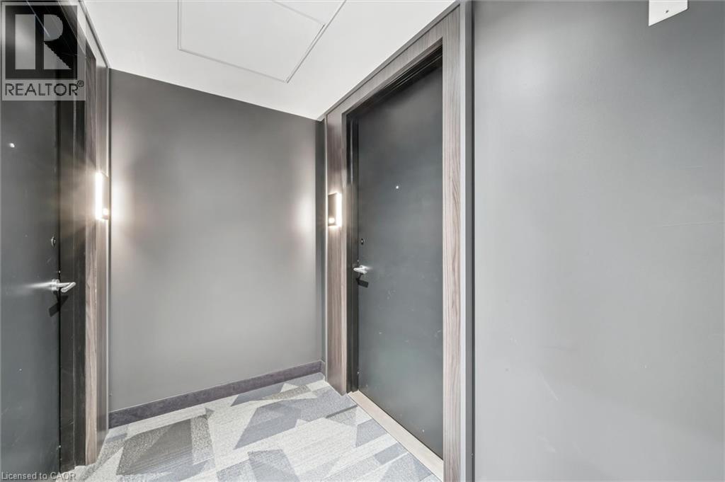 15 WELLINGTON Street S Unit# 909 thumbnail 3