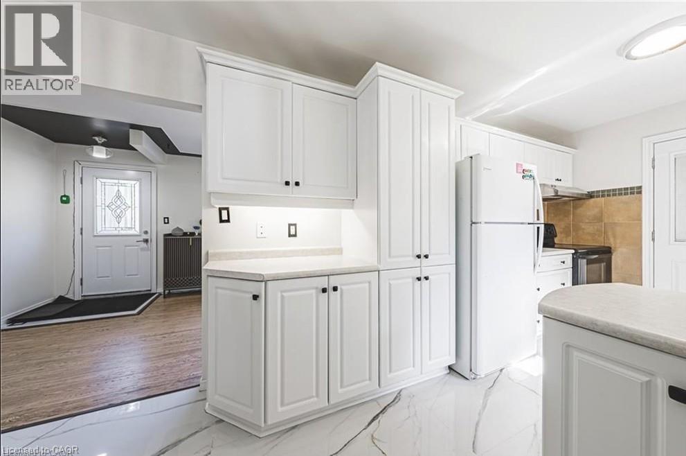 267 ERB Street E thumbnail 13