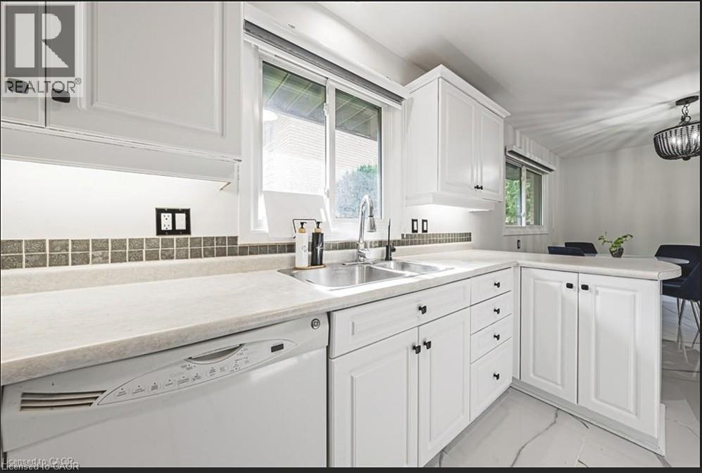 267 ERB Street E thumbnail 17