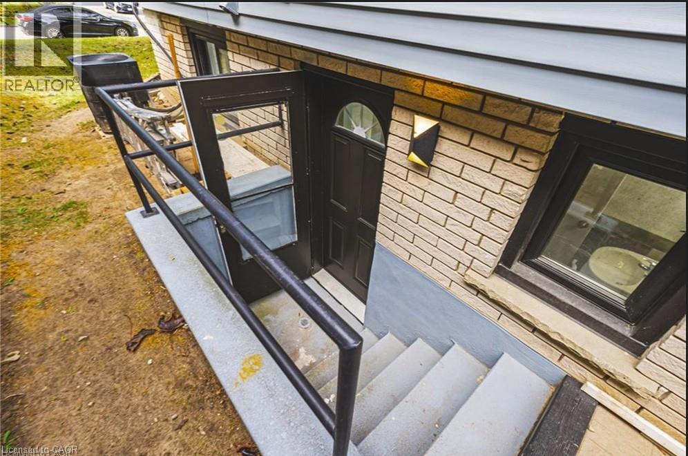 267 ERB Street E thumbnail 18