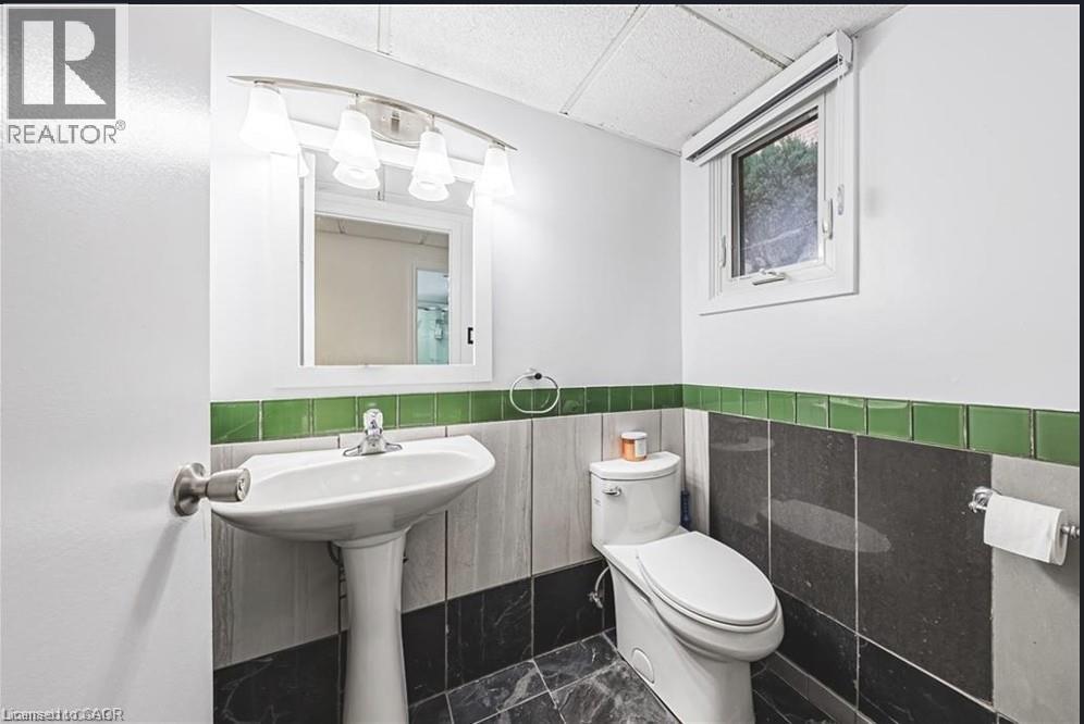 267 ERB Street E thumbnail 20