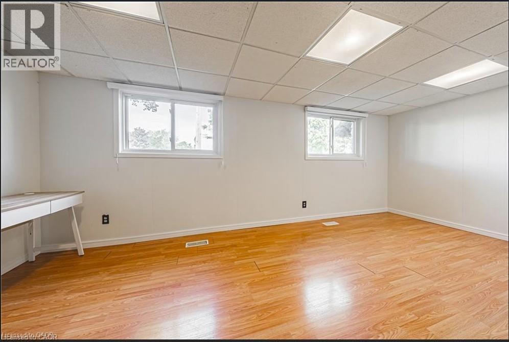 267 ERB Street E thumbnail 22