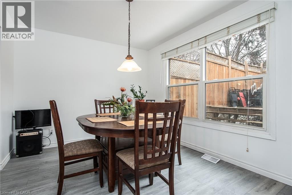 135 VINTAGE Crescent thumbnail 16