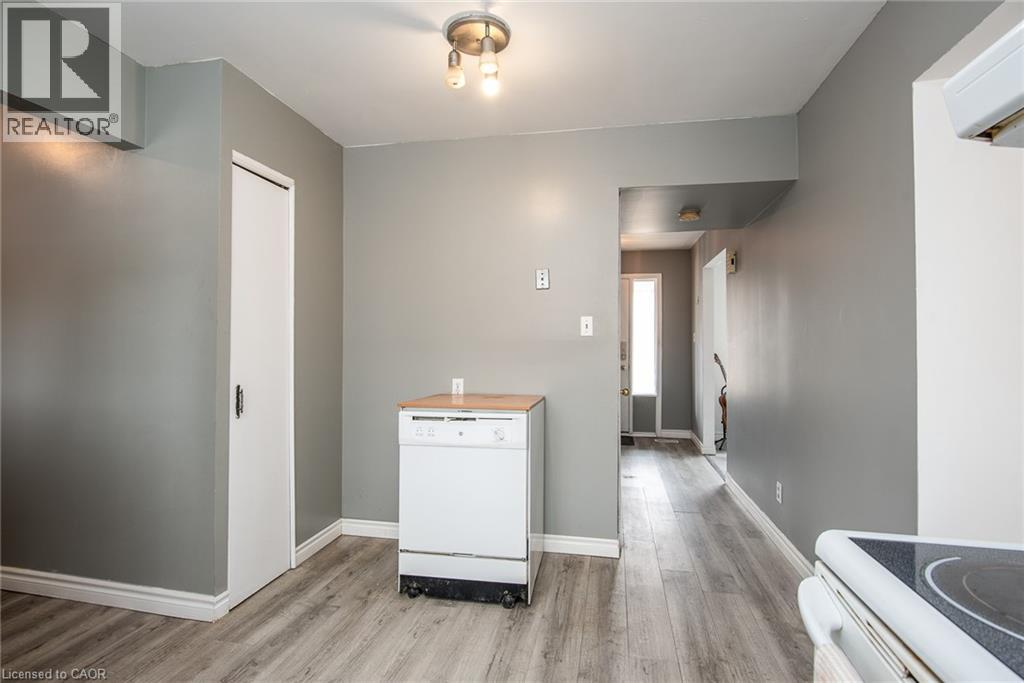 135 VINTAGE Crescent thumbnail 23