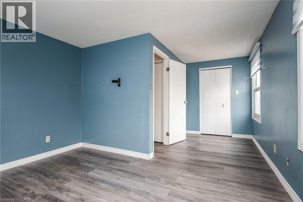 135 VINTAGE Crescent thumbnail 28