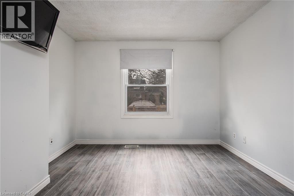 135 VINTAGE Crescent thumbnail 33