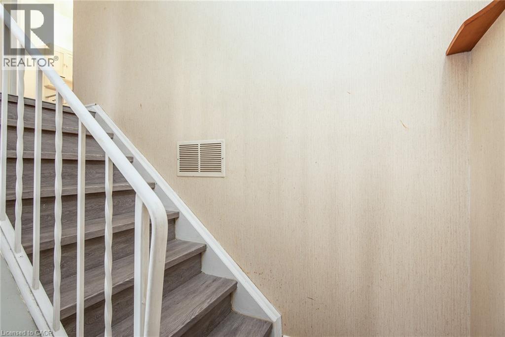 135 VINTAGE Crescent thumbnail 35