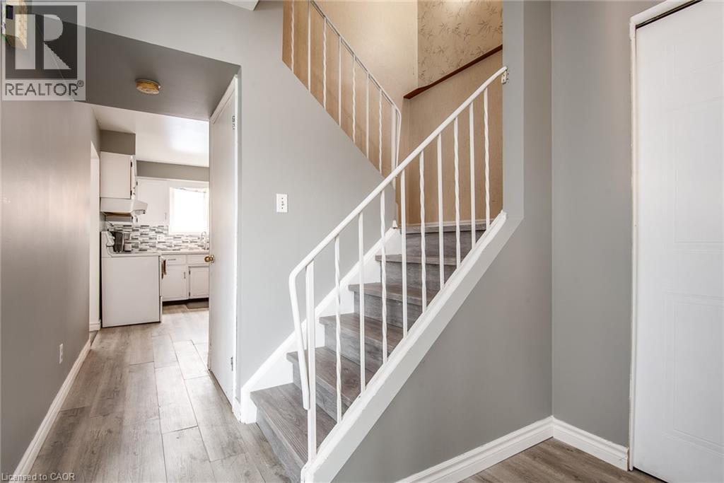 135 VINTAGE Crescent thumbnail 6