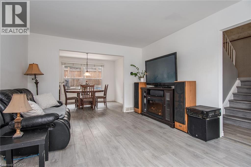 135 VINTAGE Crescent thumbnail 7