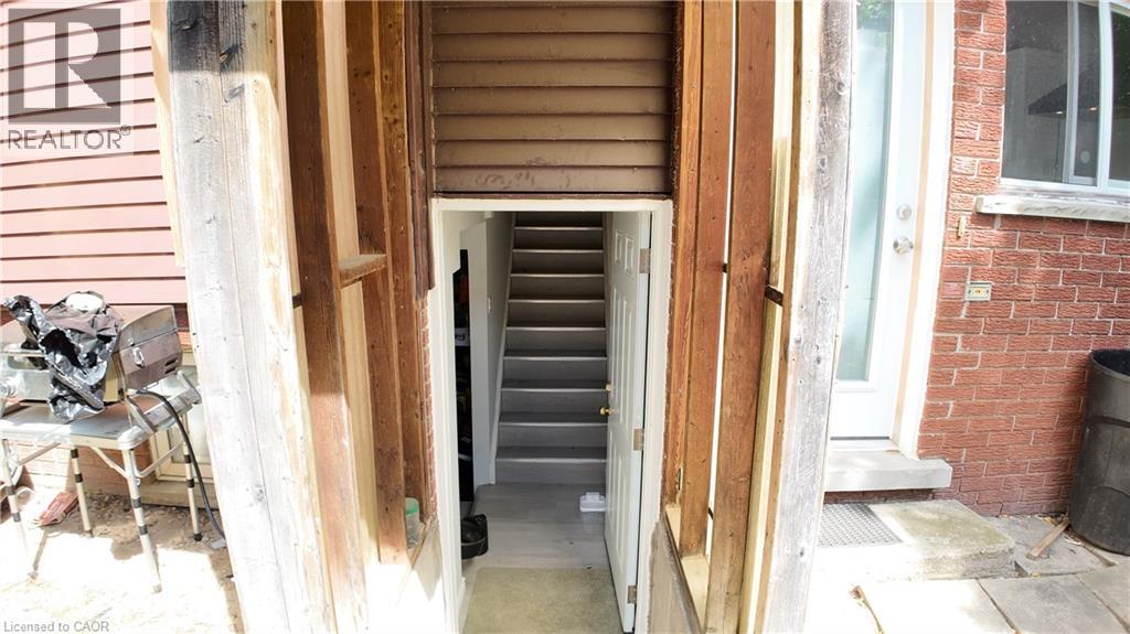 379 HOLLY Street thumbnail 4