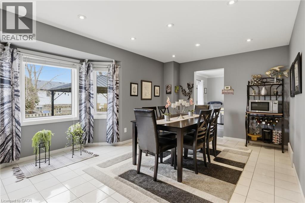 107 ROSE BRIDGE Crescent thumbnail 16