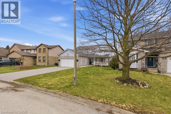 107 ROSE BRIDGE Crescent thumbnail 6