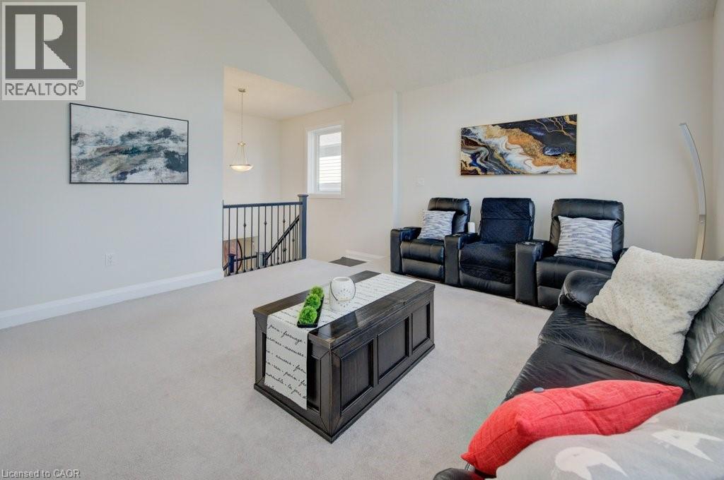 43 GREYHAWK Street thumbnail 28