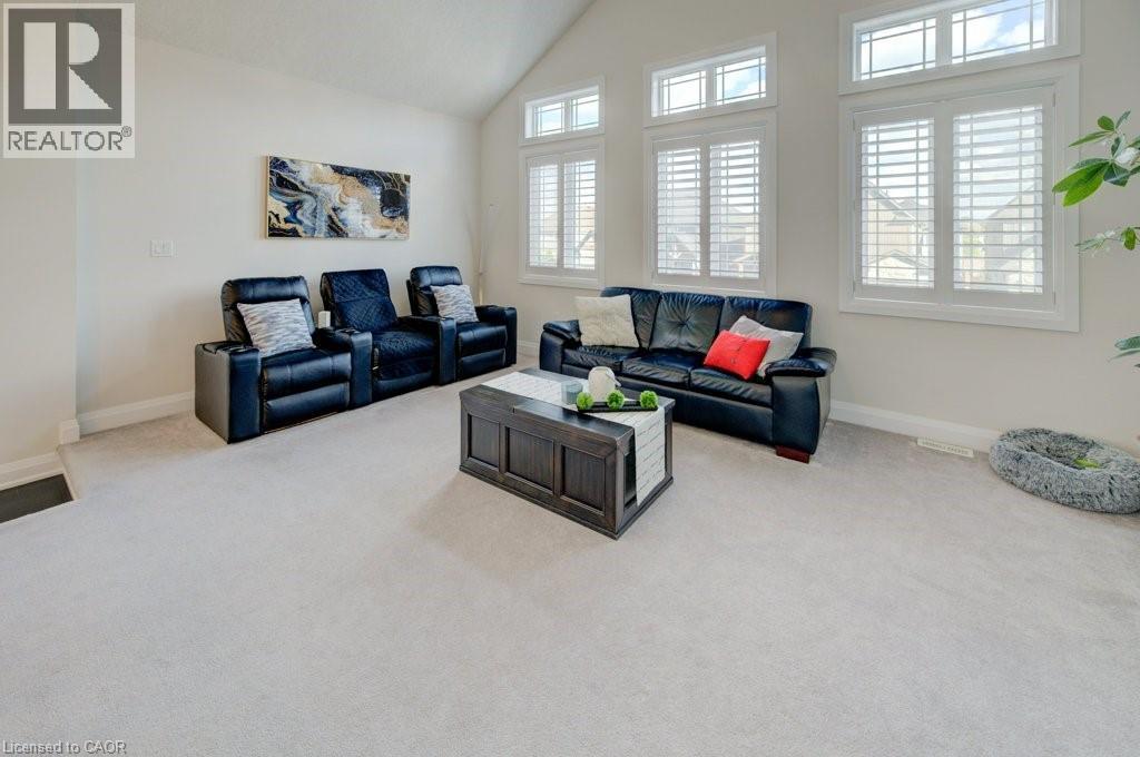 43 GREYHAWK Street thumbnail 29