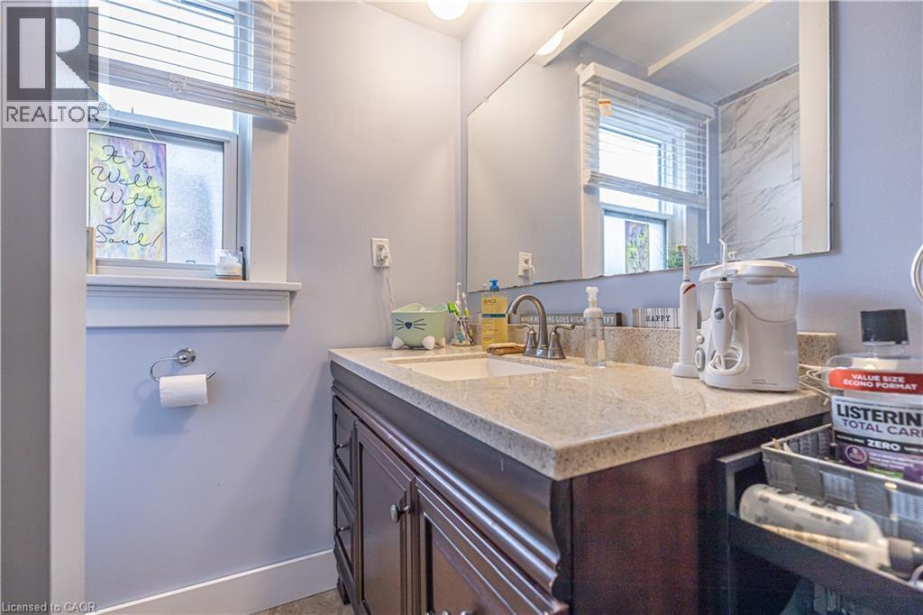 318 FREDERICK Street thumbnail 16