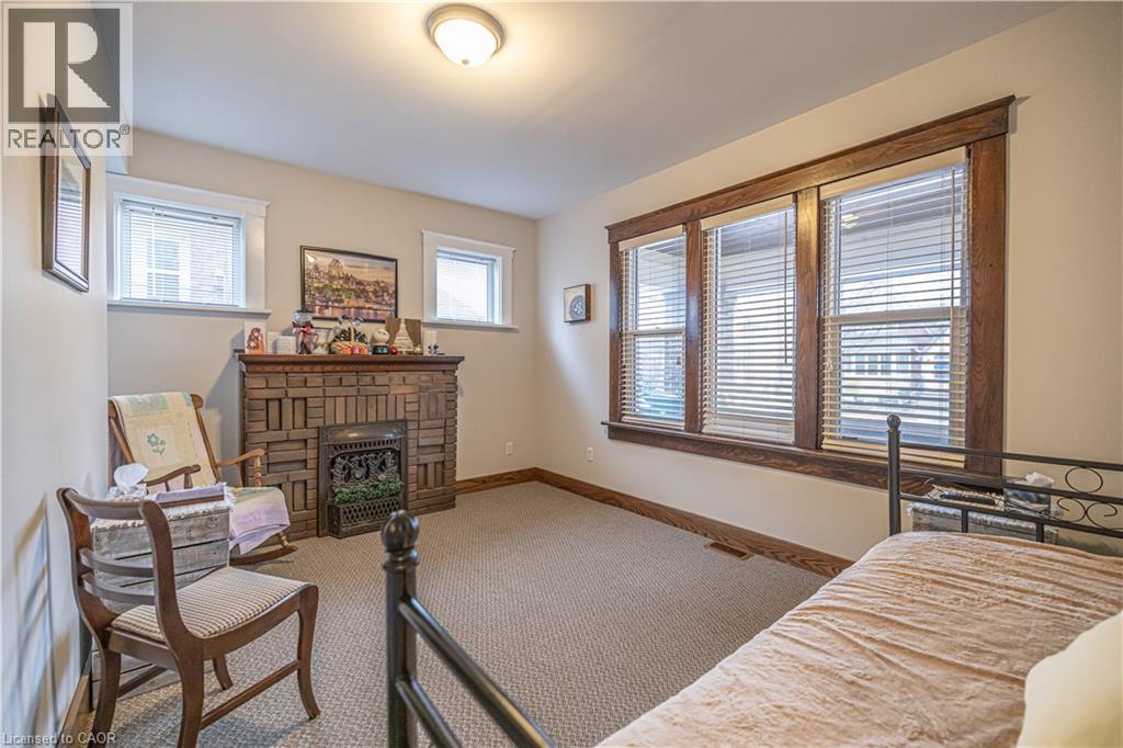 318 FREDERICK Street thumbnail 2