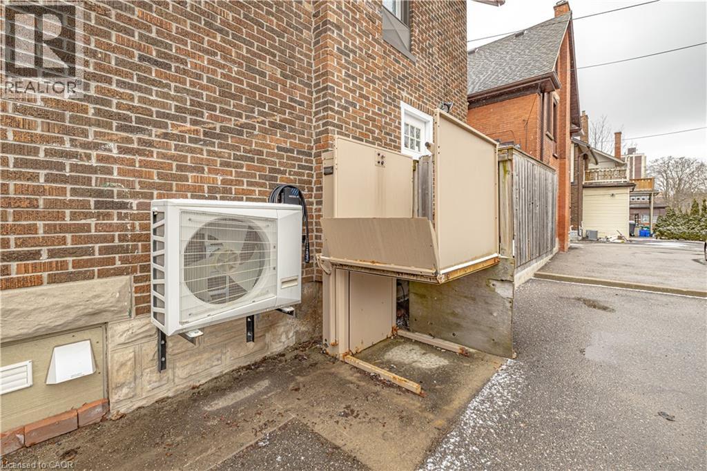 318 FREDERICK Street thumbnail 25