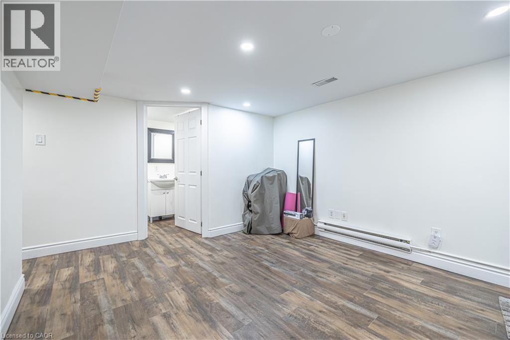 318 FREDERICK Street thumbnail 9