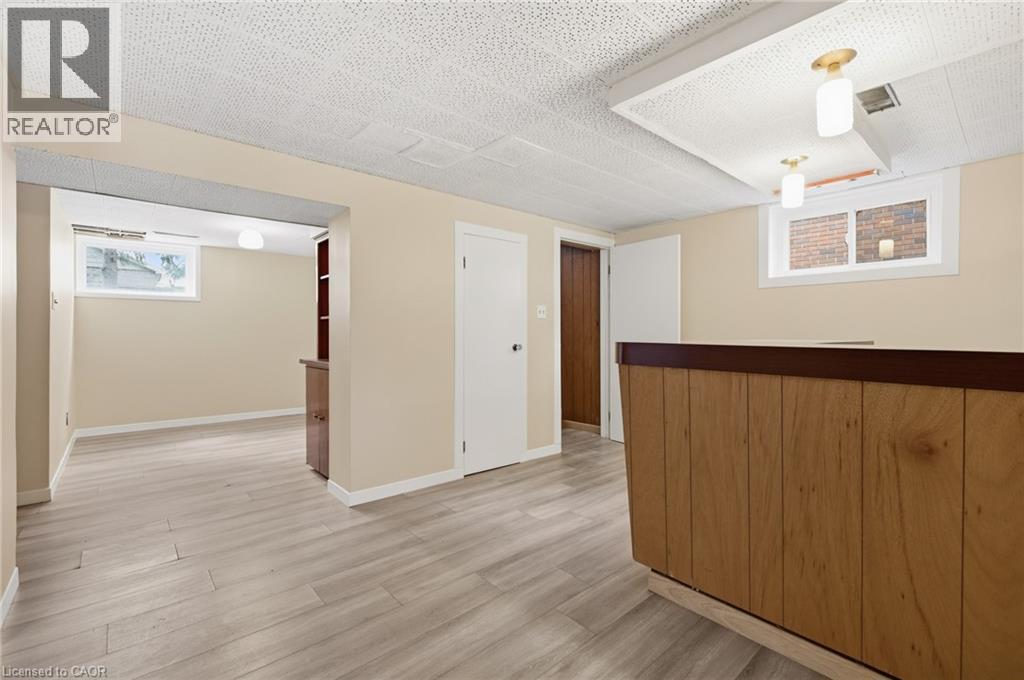 58 LOWREY Avenue S thumbnail 27