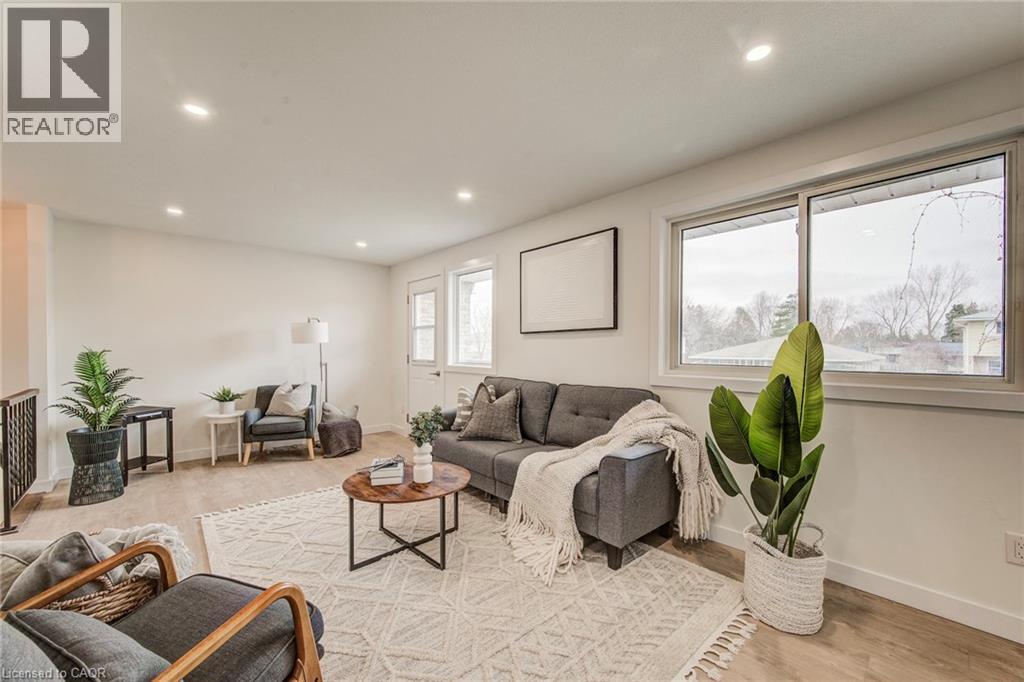 35 BRECKENRIDGE Drive Unit# 64 thumbnail 11