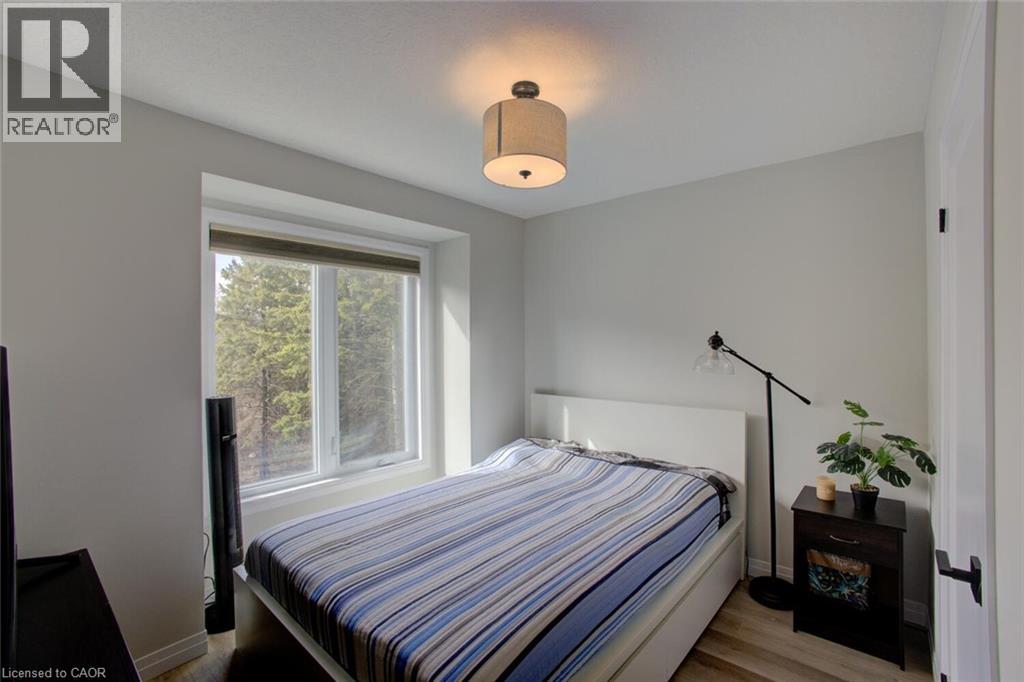 143 ELGIN Street N Unit# 91 thumbnail 30