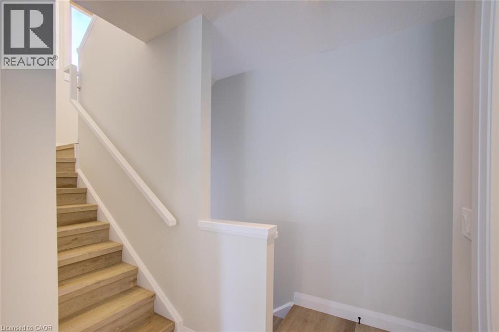 143 ELGIN Street N Unit# 91 thumbnail 14