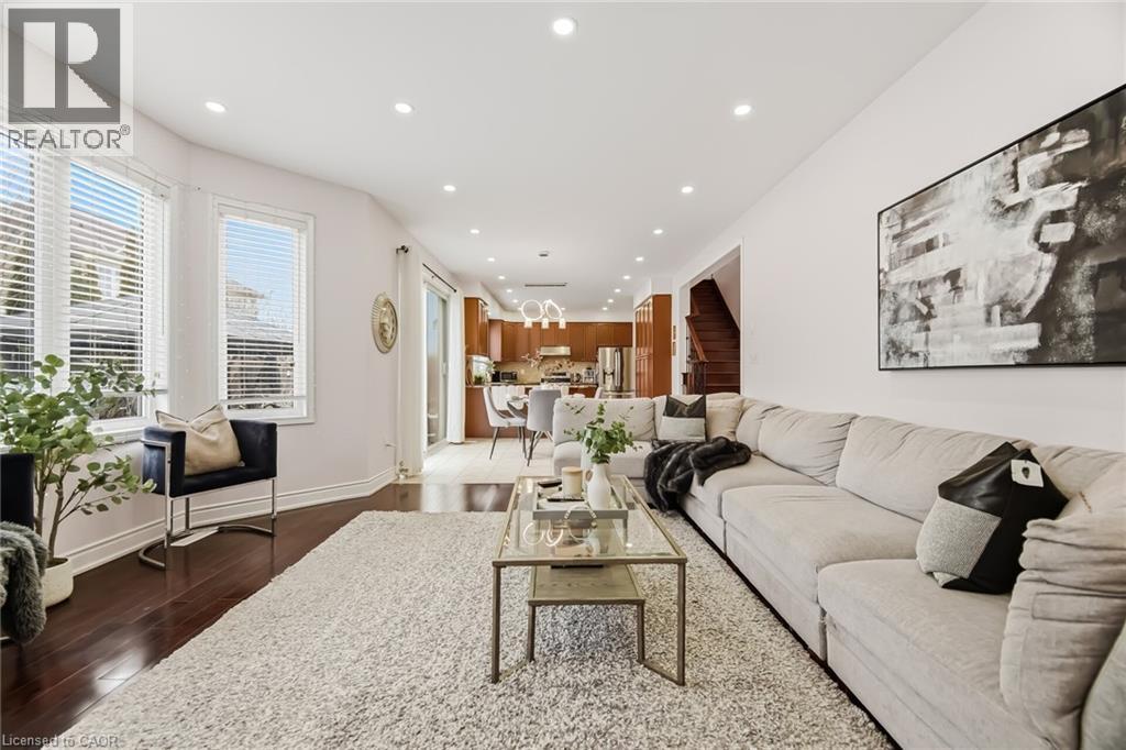 59 APPLE Drive thumbnail 17